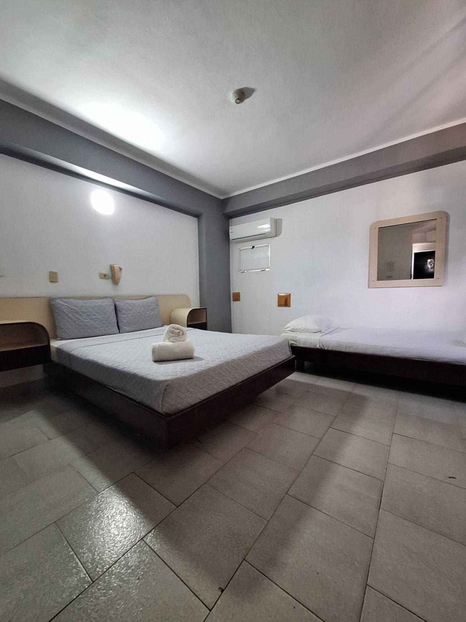 Hotel Jupiter El Morro de Barcelona ภายนอก รูปภาพ